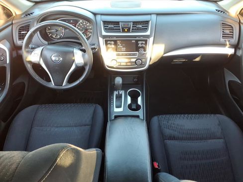 Used 2017 Nissan Altima 2.5 SV image 14