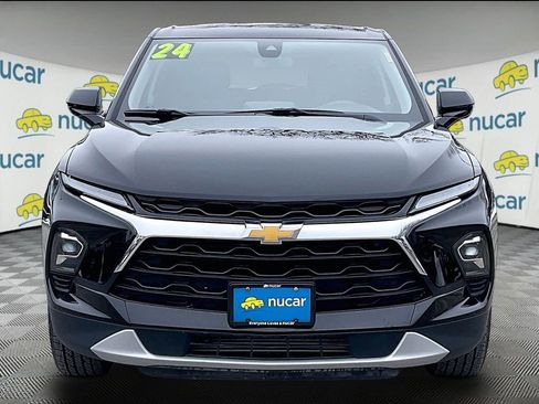 Used 2024 Chevrolet Blazer LT AWD/4WD image 2