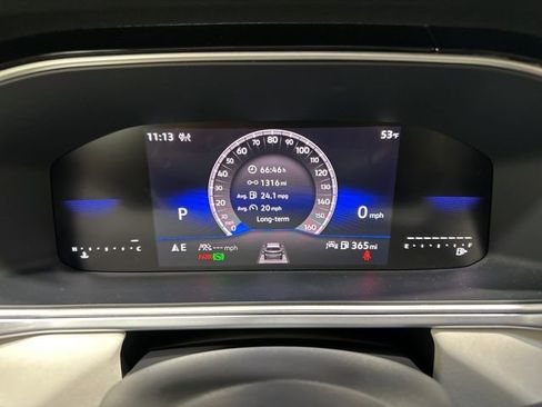 Certified 2025 Volkswagen Taos SE w/ Panoramic Sunroof Package image 20