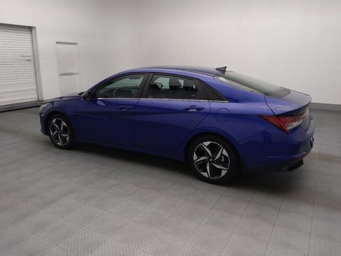 Used 2023 Hyundai Elantra Limited FWD image 3
