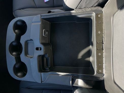 Used 2024 RAM 2500 Big Horn image 19