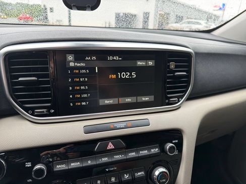Used 2021 Kia Sportage EX FWD image 12