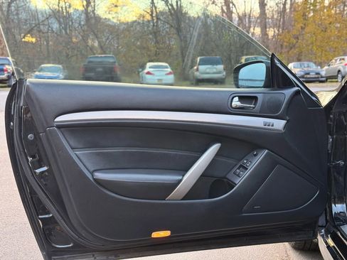 Used 2012 INFINITI G37 x Coupe w/ Premium Pkg image 8