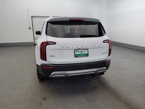 Used 2022 Kia Telluride EX w/ EX Premium Package image 6