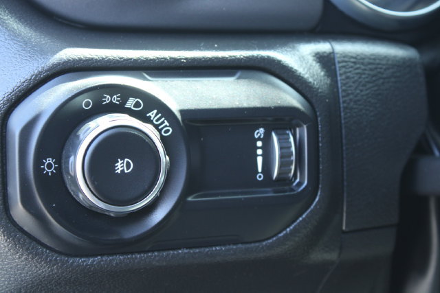 Used 2023 Jeep Wrangler Unlimited Sport AWD/4WD image 14