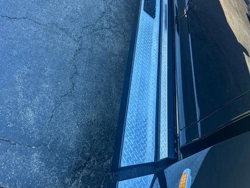 Used 2007 GMC TopKick C4500 2WD Crew Cab image 10