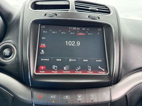 Used 2019 Dodge Journey Crossroad image 16