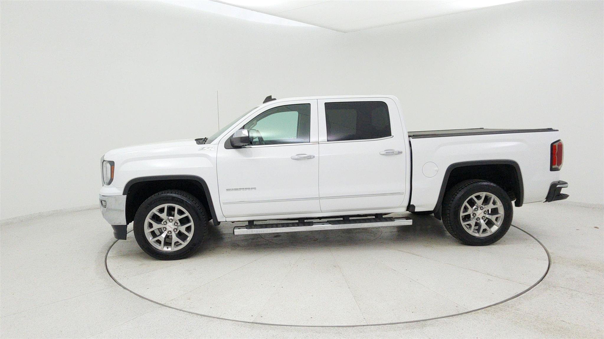 Used 2018 GMC Sierra 1500 SLT w/ SLT Premium Package AWD/4WD image 2