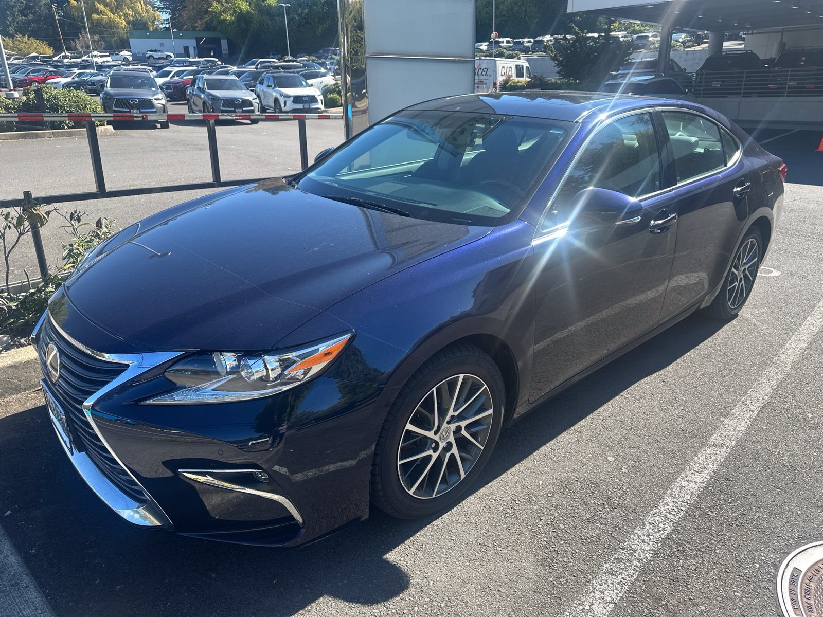Used 2016 Lexus ES 350 w/ Navigation System Package FWD image 19