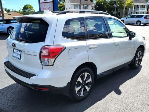 Used 2018 Subaru Forester 2.5i Premium AWD/4WD image 5