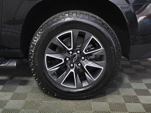 Used 2021 Chevrolet Suburban Z71 w/ Luxury Package AWD/4WD image 21