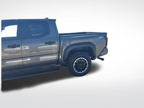 Used 2026 Toyota Tacoma TRD Off-Road AWD/4WD image 8