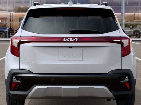 New 2026 Kia Seltos EX image 16