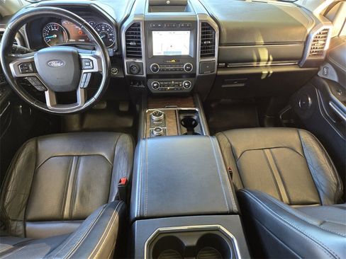 Used 2020 Ford Expedition Platinum image 16