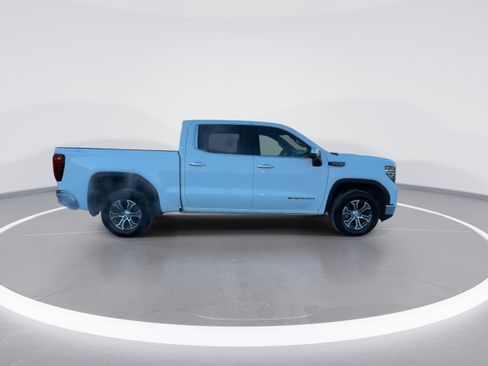 Used 2025 GMC Sierra 1500 SLT image 9