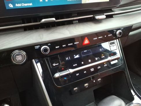 Used 2024 Kia Carnival SX image 17