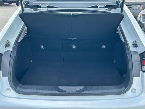 Used 2025 Toyota Prius XLE image 14