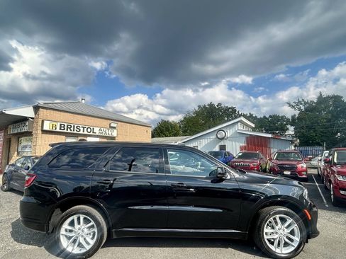 Used 2025 Dodge Durango GT AWD/4WD image 3