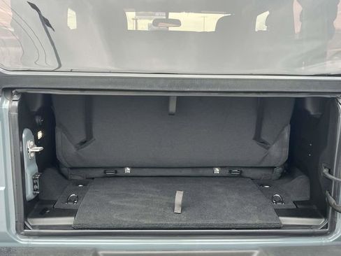 Used 2024 Jeep Wrangler Sport image 19