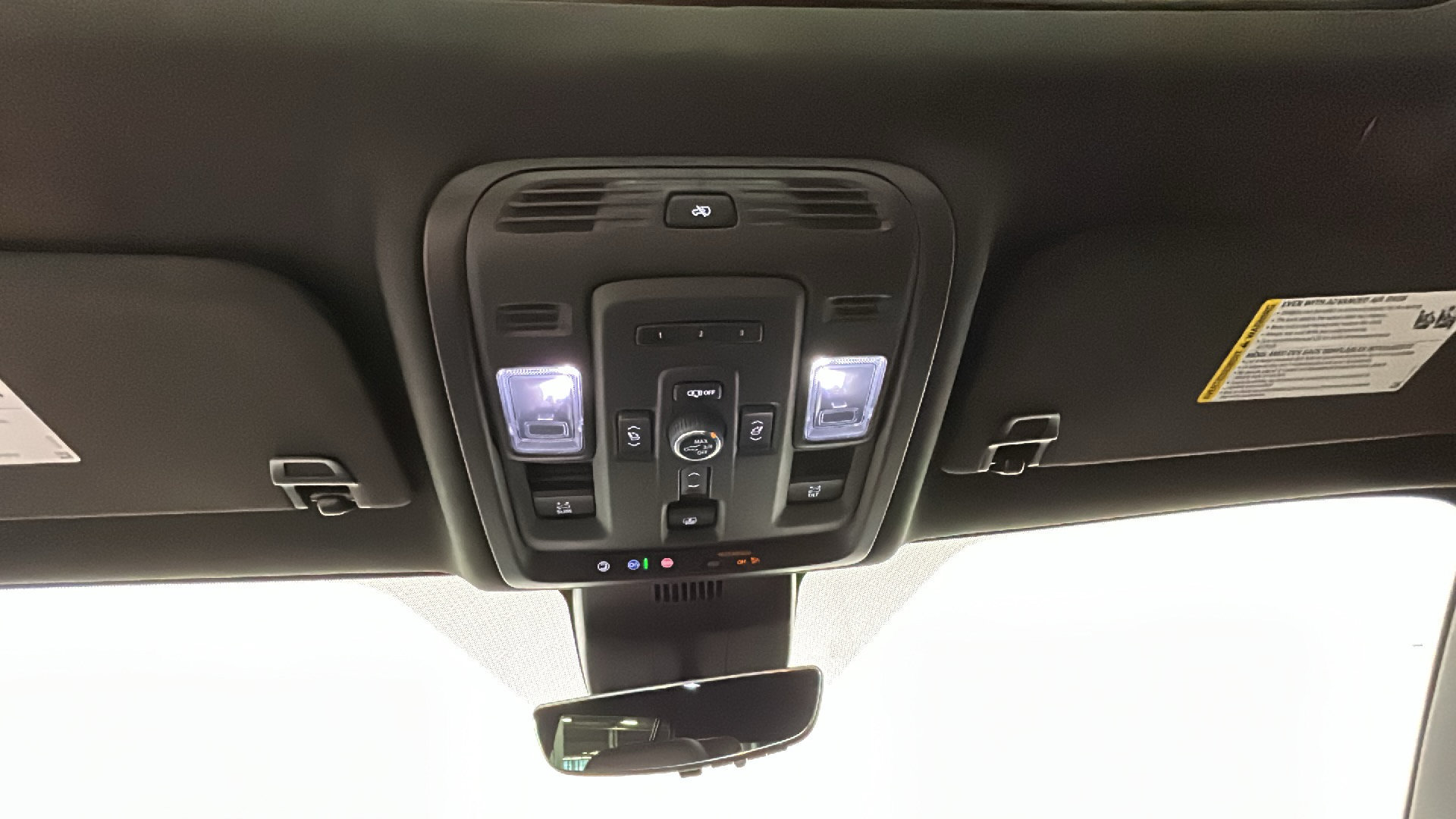 Used 2024 GMC Yukon XL Denali w/ Denali Reserve Package AWD/4WD image 32