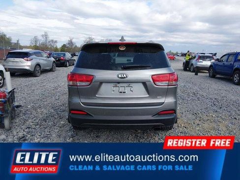 Used 2016 Kia Sorento AWD w/ LX Convenience Package image 32