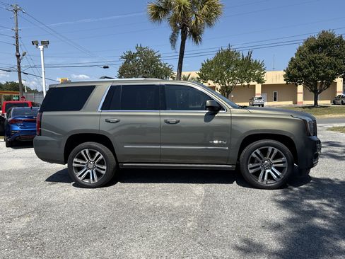 Used 2017 GMC Yukon Denali w/ Open Road Package image 6