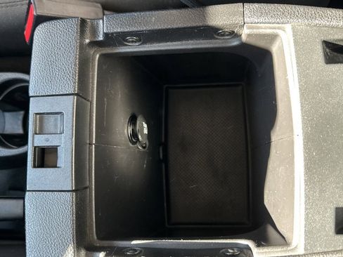 Used 2012 Jeep Wrangler Rubicon w/ PWR Convenience Group image 7