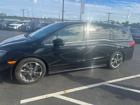 Used 2023 Honda Odyssey Elite image 6