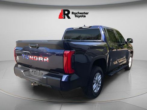 Used 2022 Toyota Tundra SR5 w/ SR5 Convenience Package AWD/4WD image 7