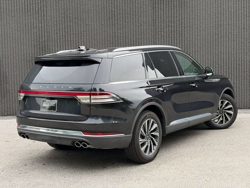 Used 2026 Lincoln Aviator AWD image 7