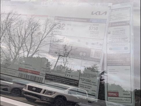 New 2026 Kia Carnival EX image 16