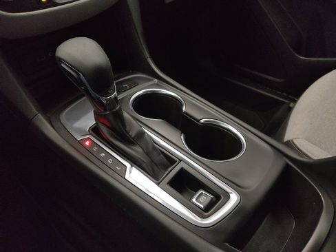 Used 2022 Chevrolet Equinox LT FWD image 26