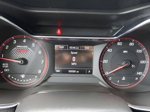Used 2022 Chevrolet TrailBlazer RS FWD image 30