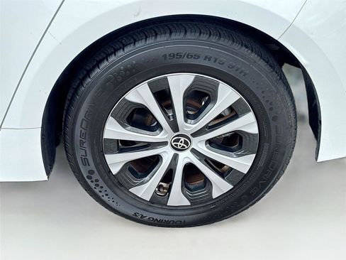 Used 2021 Toyota Corolla LE FWD image 28