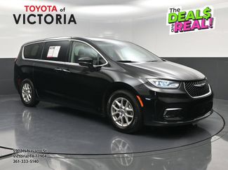 Used 2024 Chrysler Pacifica Touring-L FWD video 1