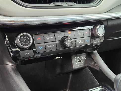 Used 2022 Jeep Compass Limited AWD/4WD image 22