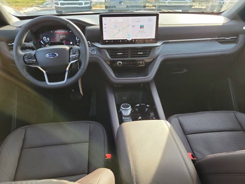 New 2026 Ford Explorer Platinum w/ LUX Leather Package image 15