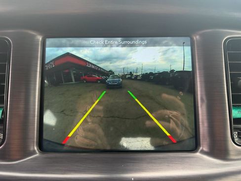 Used 2017 Dodge Charger SXT w/ Driver Confidence Group AWD/4WD image 16