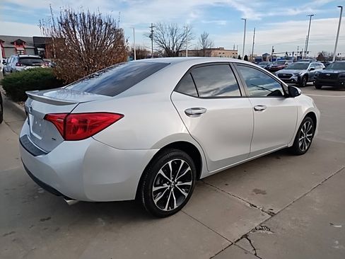 Used 2017 Toyota Corolla SE image 6
