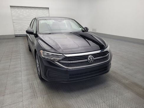 Used 2024 Volkswagen Jetta SE image 14