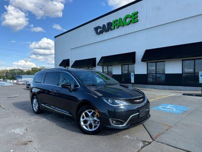Used 2020 Chrysler Pacifica Touring-L