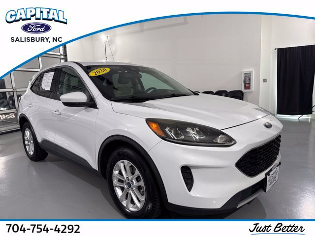 Used 2020 Ford Escape SE FWD image 1