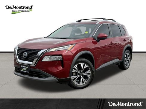 Used 2022 Nissan Rogue SV w/ SV Premium Package image 1