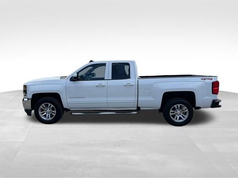 Used 2018 Chevrolet Silverado 1500 LT w/ All Star Edition AWD/4WD image 6