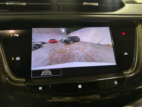 Used 2020 Cadillac XT6 Premium Luxury AWD/4WD image 11