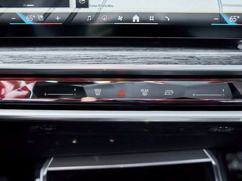 Used 2024 BMW 760i xDrive image 74