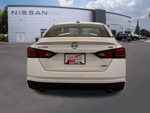 New 2026 Nissan Altima 2.5 SR w/ SR Premium Package AWD/4WD image 4