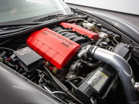 Used 2006 Chevrolet Corvette Z06 w/ Preferred Equipment Group image 39