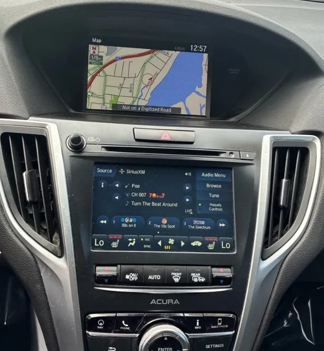 Used 2018 Acura TLX w/ Technology Package FWD image 11