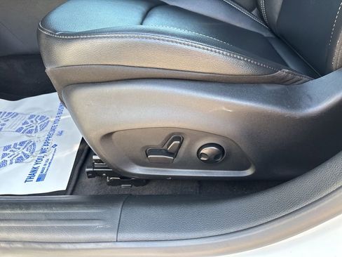 Used 2025 Jeep Compass Limited image 57